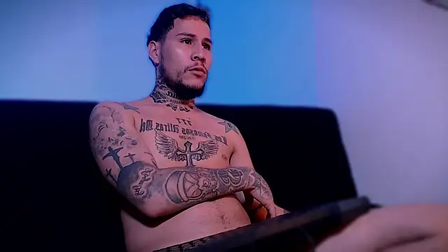 Junihn0 online show from September 2025 09:36:02 PM