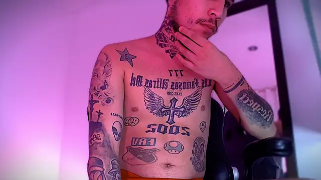 Junihn0 online show from September 2025 09:55:01 PM