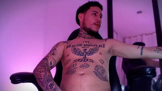 Junihn0 online show from September 2025 09:32:02 PM