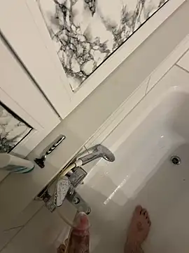 Loco42- online show from February 2025 08:47:02 PM