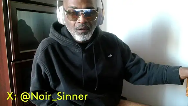 sinnernoir online show from May 2026 01:14:01 PM