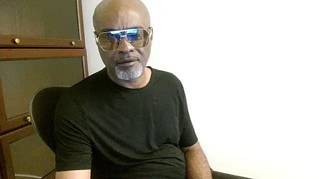 sinnernoir online show from April 2026 01:41:01 AM