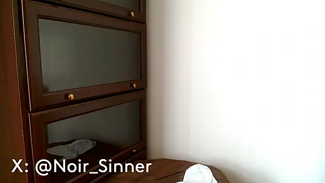 sinnernoir online show from April 2026 05:19:01 PM