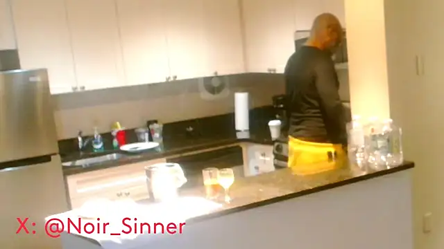 sinnernoir online show from February 2026 03:02:02 PM