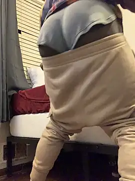Snapshot of Shawtyblaque21 chatting on May 2026 02:10:03 AM Shawtyblaque21 online show from May 2026 02:10:03 AM