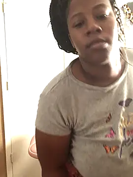 Snapshot of Eboni03 chatting on September 2025 05:30:01 PM Eboni03 online show from September 2025 05:30:01 PM