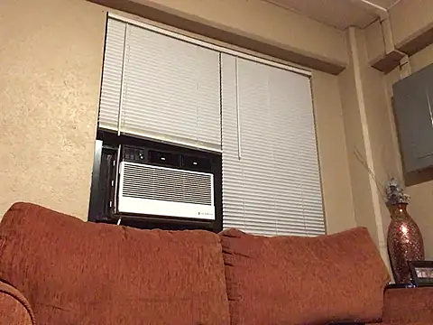 Snapshot of Eboni03 chatting on February 2025 06:56:02 AM Eboni03 online show from February 2025 06:56:02 AM