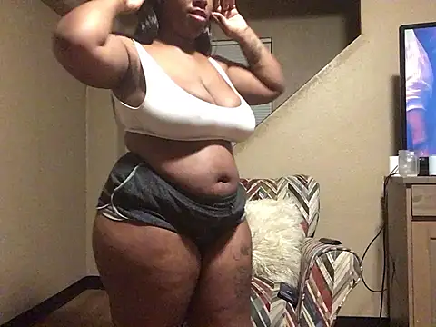 Snapshot of Eboni03 chatting on February 2025 04:52:02 AM Eboni03 online show from February 2025 04:52:02 AM