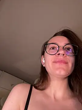 Lilly Soulmate online show from May 2026 03:10:01 AM