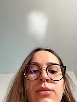 Lilly Soulmate online show from December 2025 04:12:02 AM