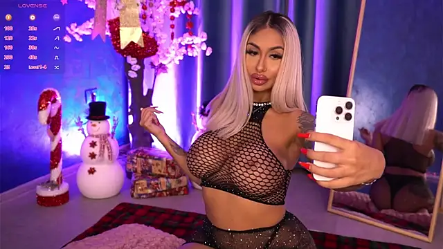 Snapshot of GoldenAmber chatting on December 2025 06:16:01 AM GoldenAmber online show from December 2025 06:16:01 AM