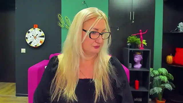 ChristyBrooks online show from February 2025 11:24:02 AM