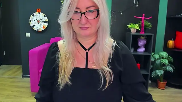 ChristyBrooks online show from February 2025 07:26:01 PM