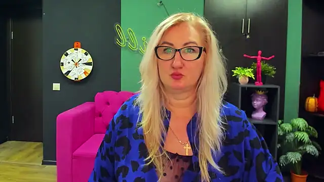 ChristyBrooks online show from March 2025 03:22:01 PM