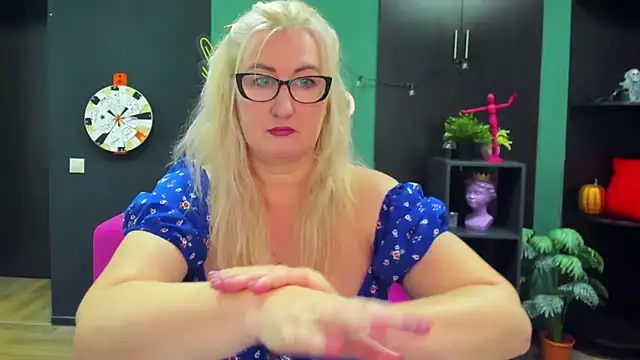 ChristyBrooks online show from February 2025 12:38:01 PM