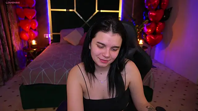 ShinyShyy online show from February 2025 05:09:02 PM