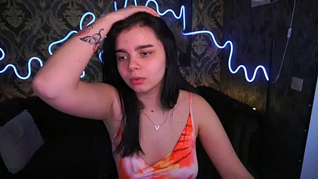 ShinyShyy online show from February 2025 07:12:02 AM