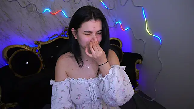 ShinyShyy online show from March 2025 05:01:01 PM