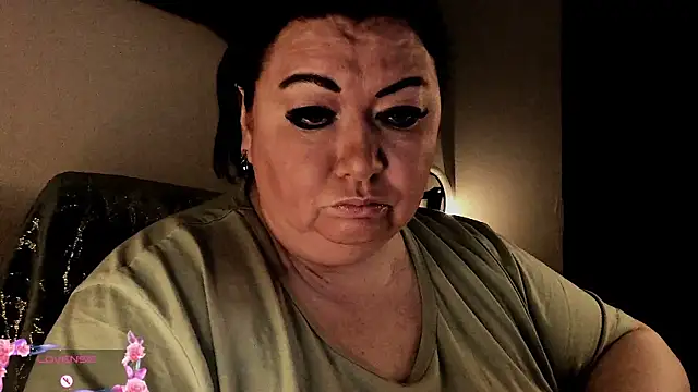 Snapshot of SexxyDreams1 chatting on October 2025 04:47:02 AM SexxyDreams1 online show from October 2025 04:47:02 AM