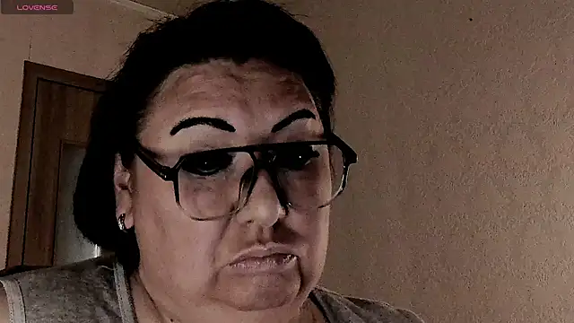 SexxyDreams1 online show from April 2026 02:07:02 AM