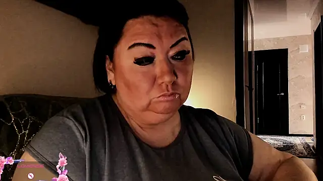 Snapshot of SexxyDreams1 chatting on September 2025 05:13:01 AM SexxyDreams1 online show from September 2025 05:13:01 AM