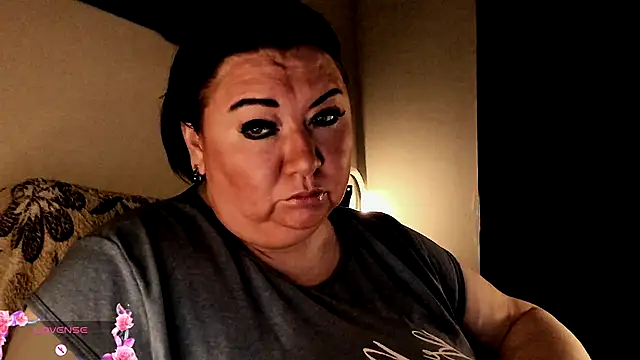 Snapshot of SexxyDreams1 chatting on October 2025 04:28:02 AM SexxyDreams1 online show from October 2025 04:28:02 AM