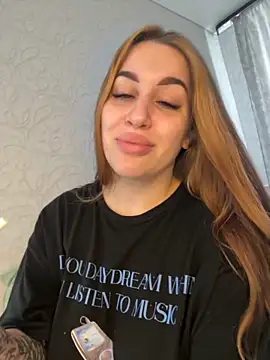 VikiDemi online show from September 2025 06:08:01 AM