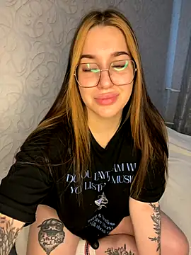 VikiDemi online show from September 2025 06:53:02 AM