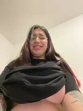 VikiDemi online show from February 2025 07:38:01 PM