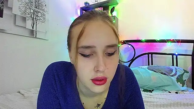 LinaTruly online show from March 2026 10:22:01 PM