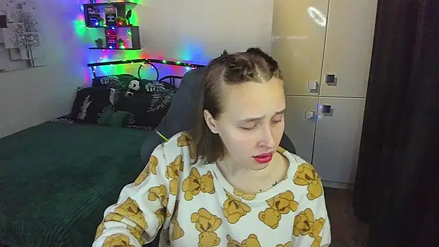 LinaTruly online show from February 2026 09:45:01 PM