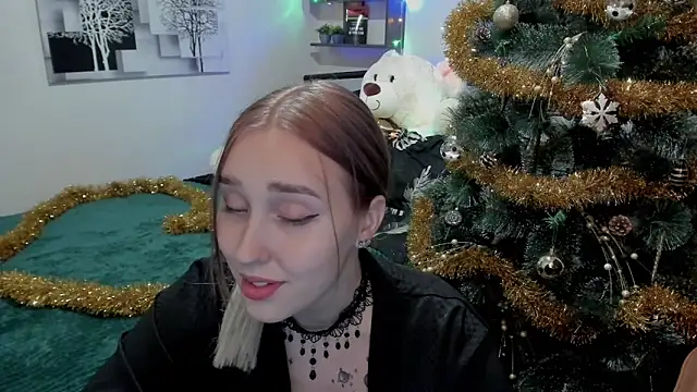 LinaTruly online show from December 2024 11:24:01 PM