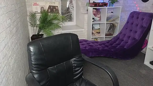 Ruby Rubarb online show from February 2025 02:16:01 PM