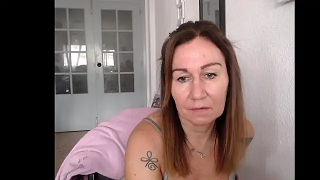 Snapshot of TamaraSweetxo chatting on October 2025 09:21:02 AM TamaraSweetxo online show from October 2025 09:21:02 AM