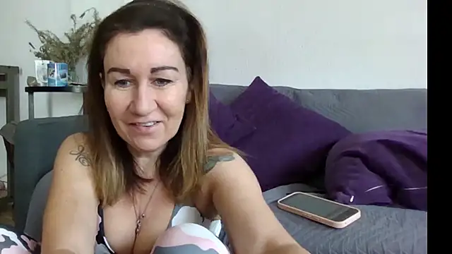 TamaraSweetxo online show from April 2026 08:10:01 AM
