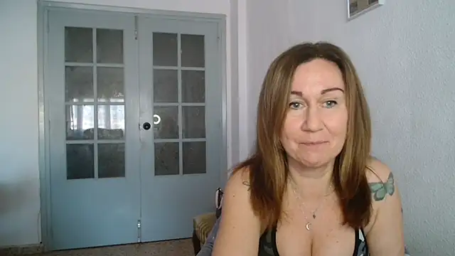 Snapshot of TamaraSweetxo chatting on March 2025 04:35:02 PM TamaraSweetxo online show from March 2025 04:35:02 PM