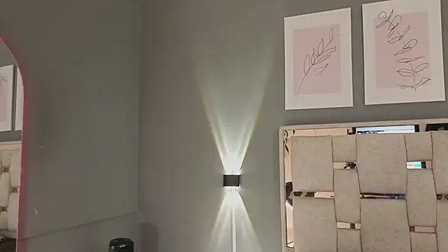 jolie lov online show from November 2025 01:26:01 PM