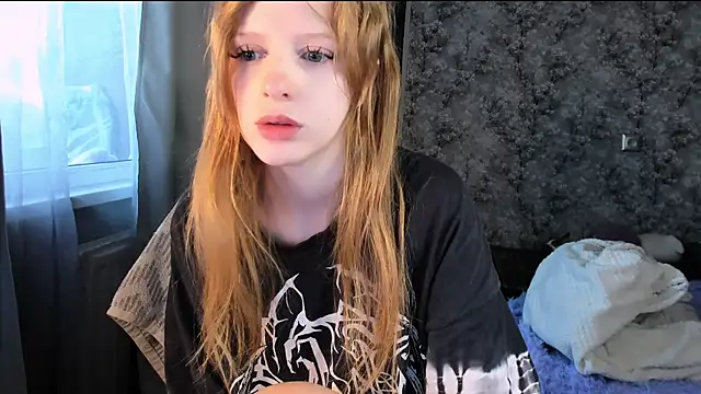 Inma Lewdness online show from October 2025 01:34:01 PM