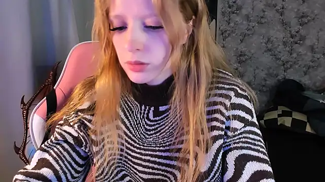 Inma Lewdness online show from November 2025 08:20:02 PM