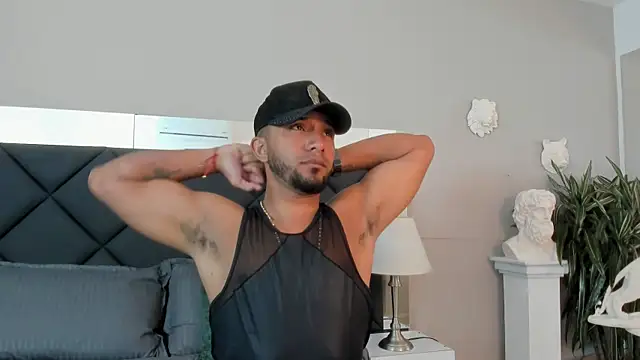 Robin Rief online show from November 2025 03:43:01 AM