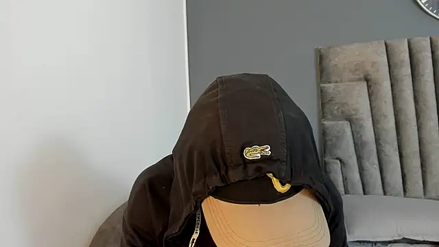 Robin Rief online show from December 2025 03:35:01 AM