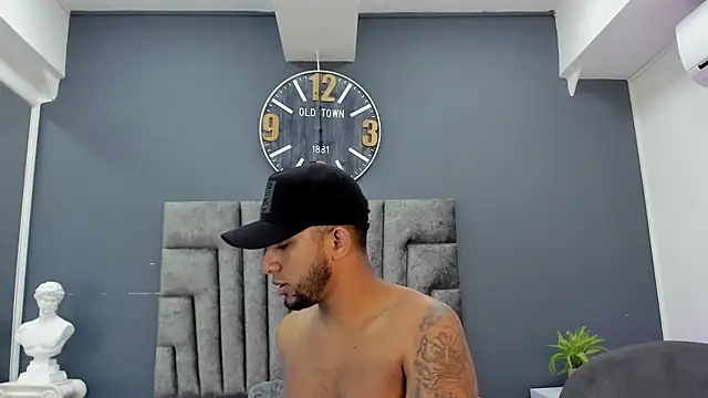 Robin Rief online show from April 2026 07:20:02 PM