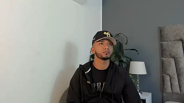 Robin Rief online show from November 2025 03:50:02 AM