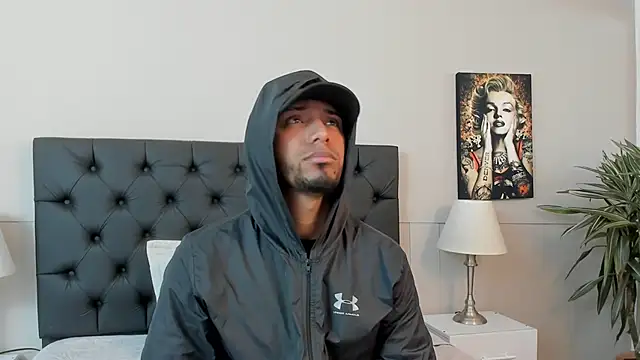 Snapshot of Robin_Rief chatting on September 2025 03:13:02 AM Robin Rief online show from September 2025 03:13:02 AM