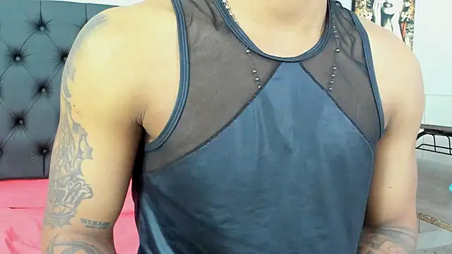 Snapshot of Robin_Rief chatting on March 2025 03:41:02 AM Robin Rief online show from March 2025 03:41:02 AM