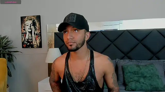 Robin Rief online show from November 2025 04:16:01 AM