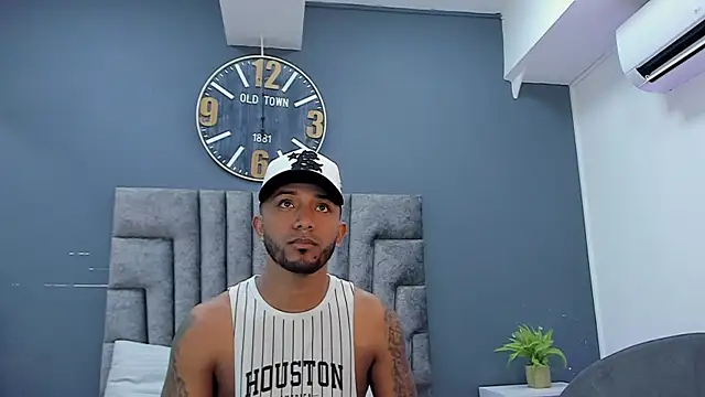 Robin Rief online show from April 2026 09:08:02 PM