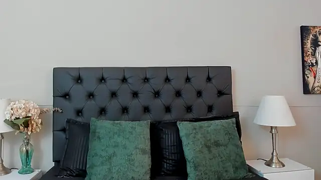 Snapshot of Robin_Rief chatting on September 2025 03:45:01 AM Robin Rief online show from September 2025 03:45:01 AM