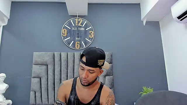 Robin Rief online show from March 2026 07:37:02 PM