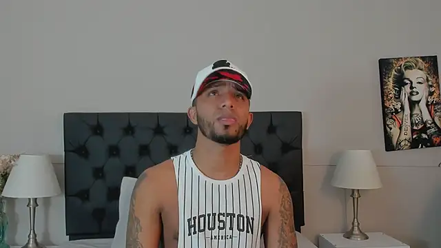 Snapshot of Robin_Rief chatting on October 2025 03:41:02 AM Robin Rief online show from October 2025 03:41:02 AM